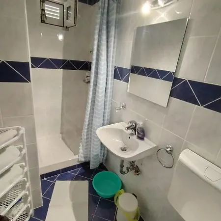 Krisztina Apartment *